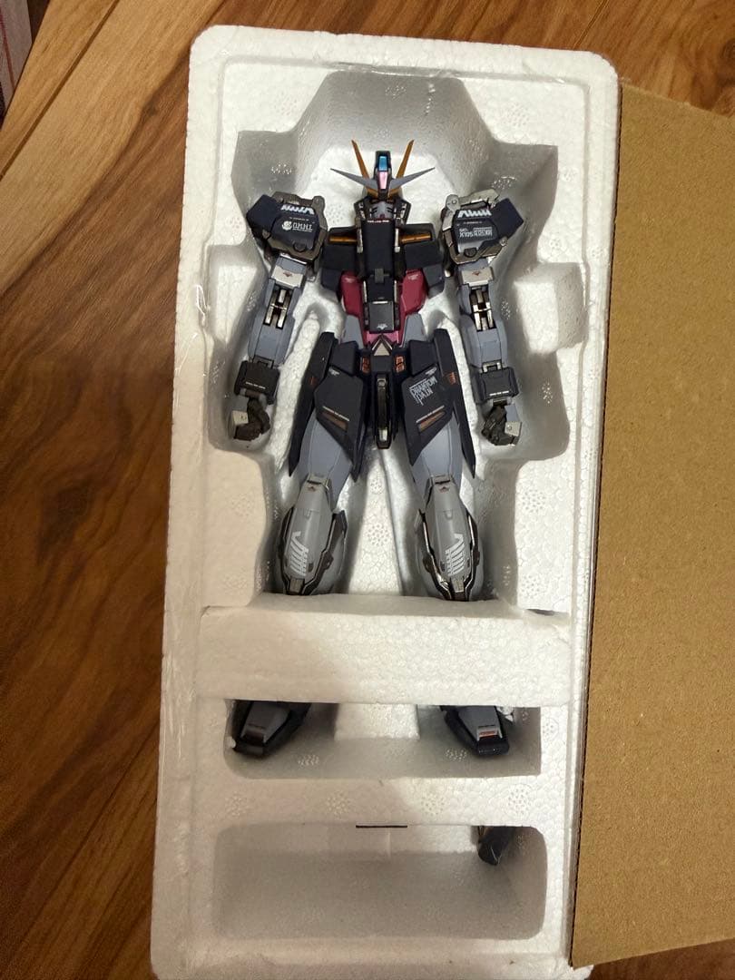 L BUILD　メタルビルド　ストライクノワールガンダム