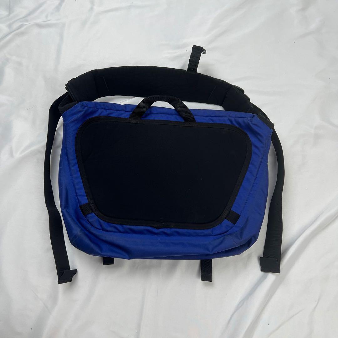 バッグ ARC'TERYX GRANVILLE 10 COURIER BAG blue