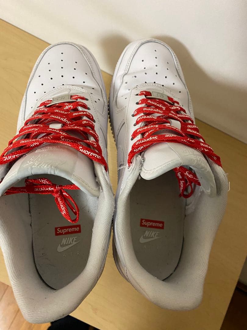 Nike Air Force 1 Supreme ホワイト　25センチ