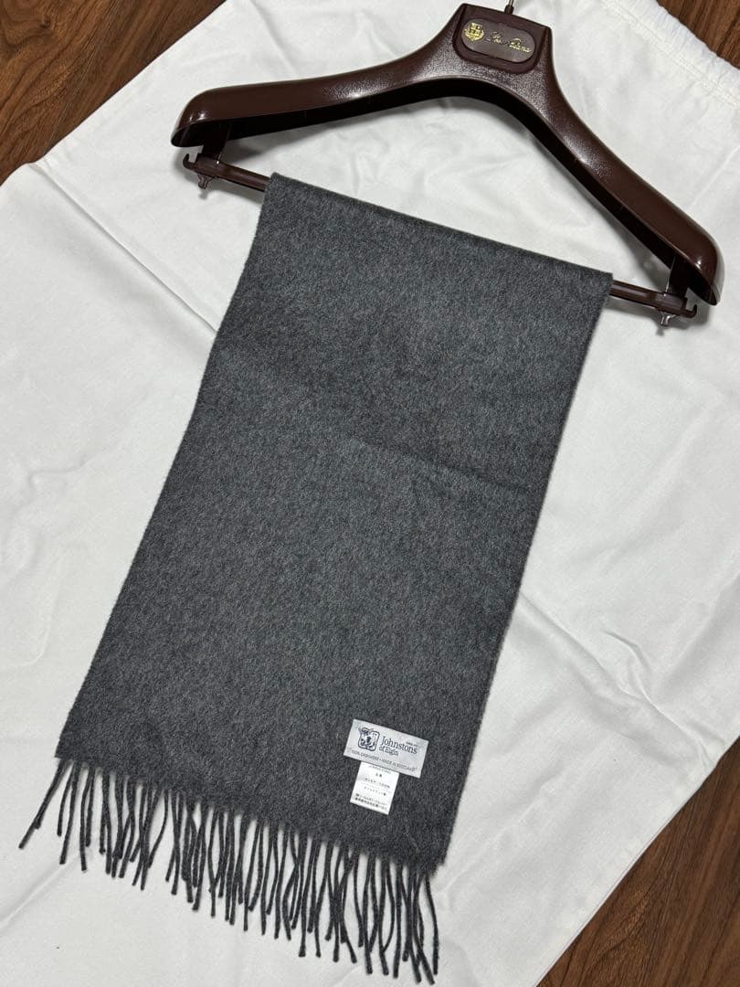 【新品】ジョンストンズ　カシミヤ　チャコールグレーマフラー