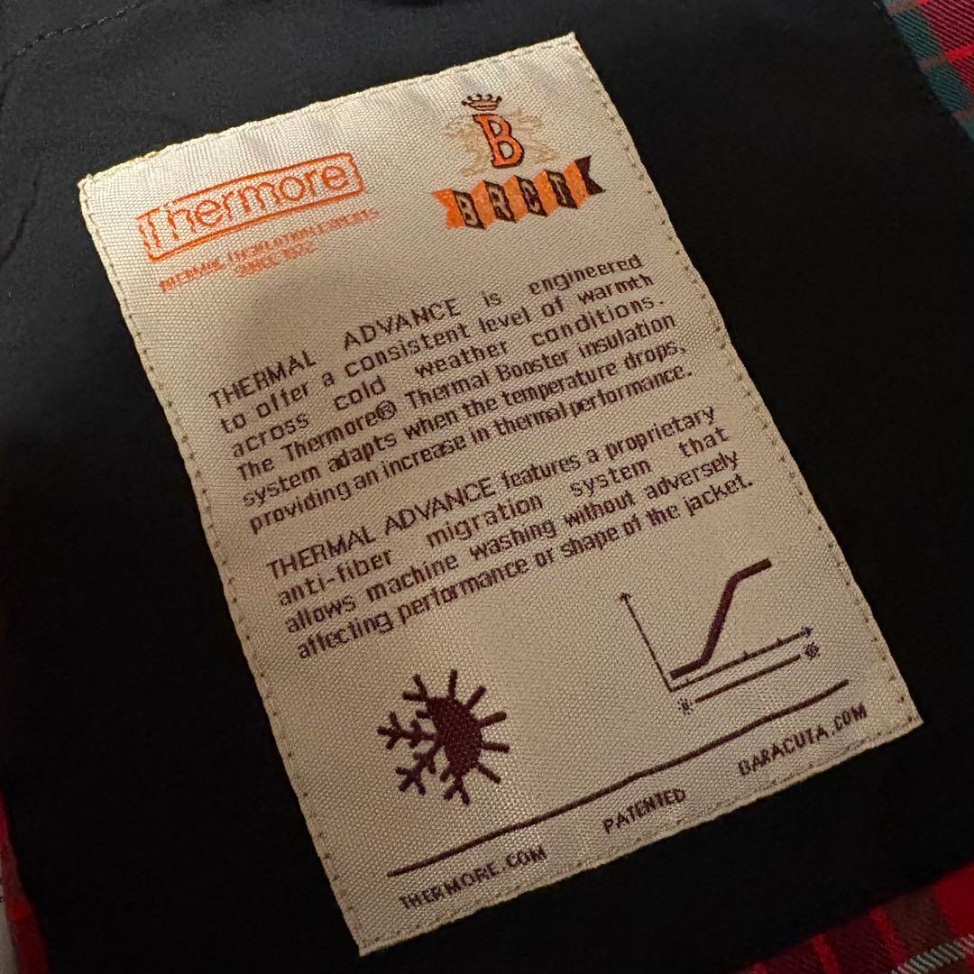 BARACUTA G9 中綿入りブラック42