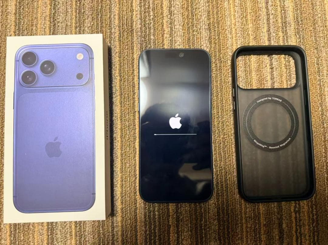 美品￤iPhone17ProMax￤512GB￤ディープブルー