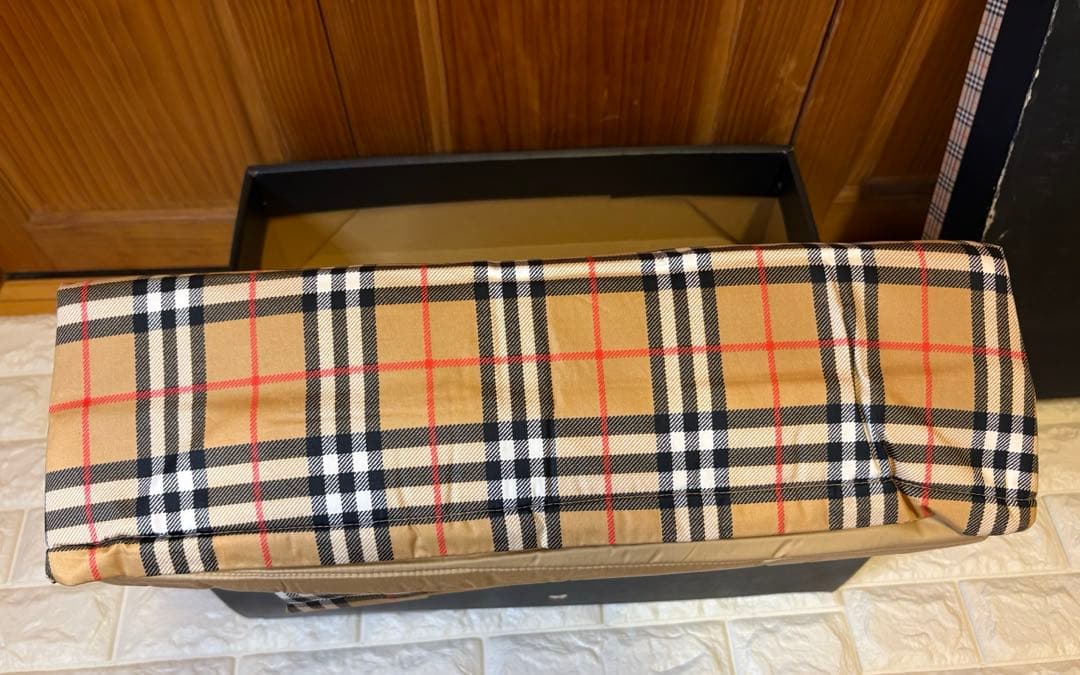 未使用【BURBERRY】シルク掛布団　手挽き真綿　東京西川製　がわ綿　希少