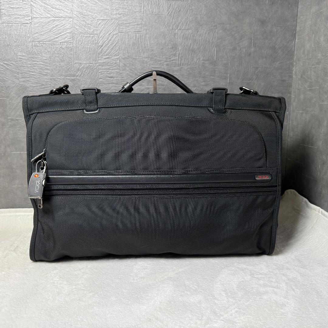 TUMI ビジネスバッグ ガーメントバッグ　旅行　ビジネス　ダイヤルロックあり