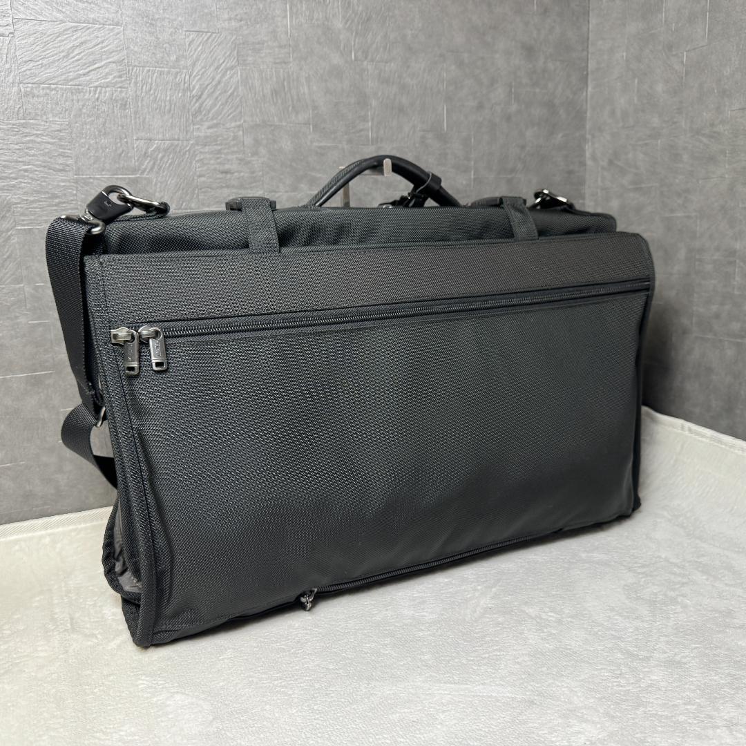 TUMI ビジネスバッグ ガーメントバッグ　旅行　ビジネス　ダイヤルロックあり