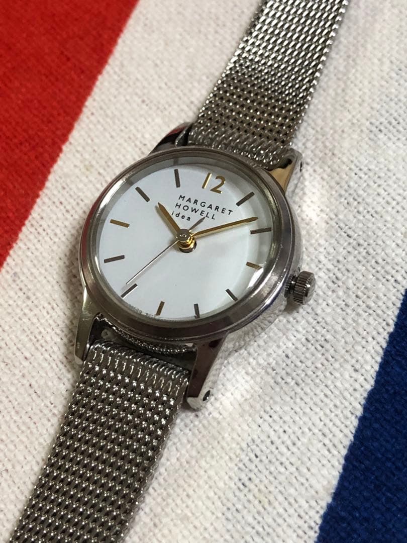 MARGARETHOWELL 美品！ソーラー時計　2次電池交換済
