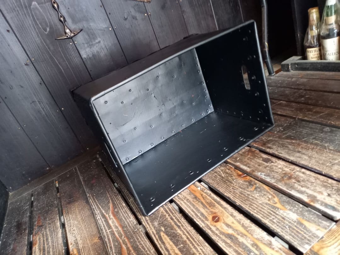 1960's　ヴィンテージ　ファイバー　アイアン　キャリー　ボックス　配達箱