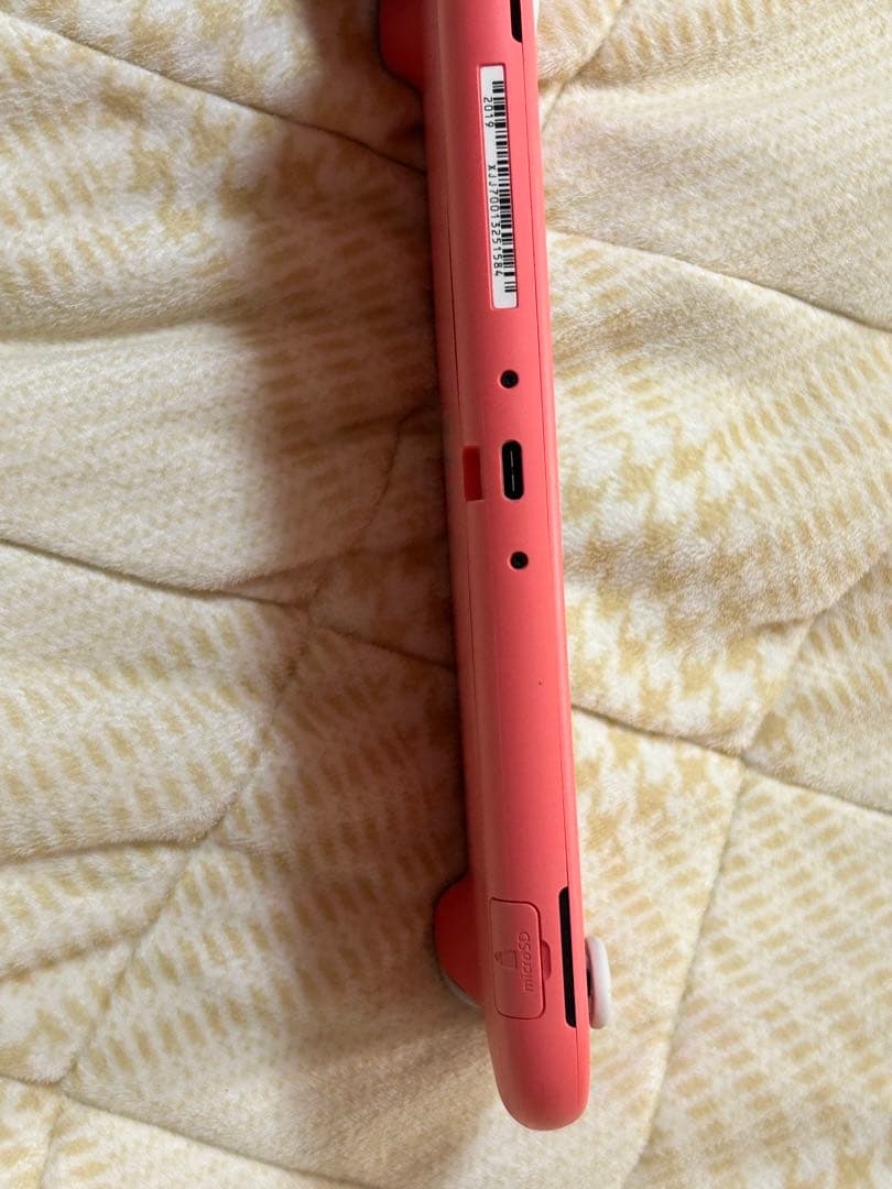 任天堂　スイッチライト　中古　本体のみ