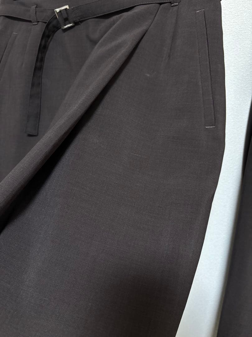 美品☆THE SUIT COMPANY 茶色レディーススーツ3点セット☆