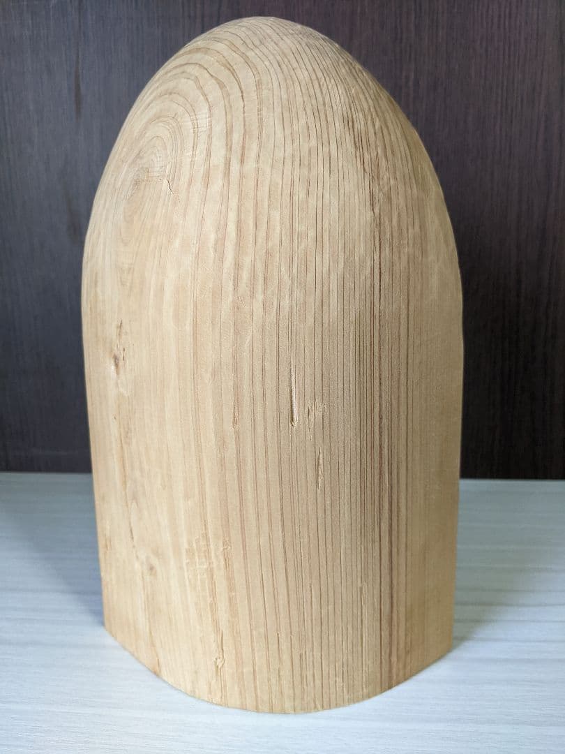 優しい心の平和観音さま　　　作品番号Ｒ−19　　彫刻家　岩村一博