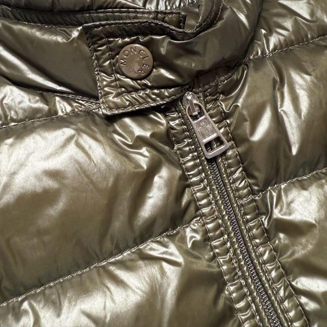MONCLER GUI ダウンベスト ナイロン ライトダウン