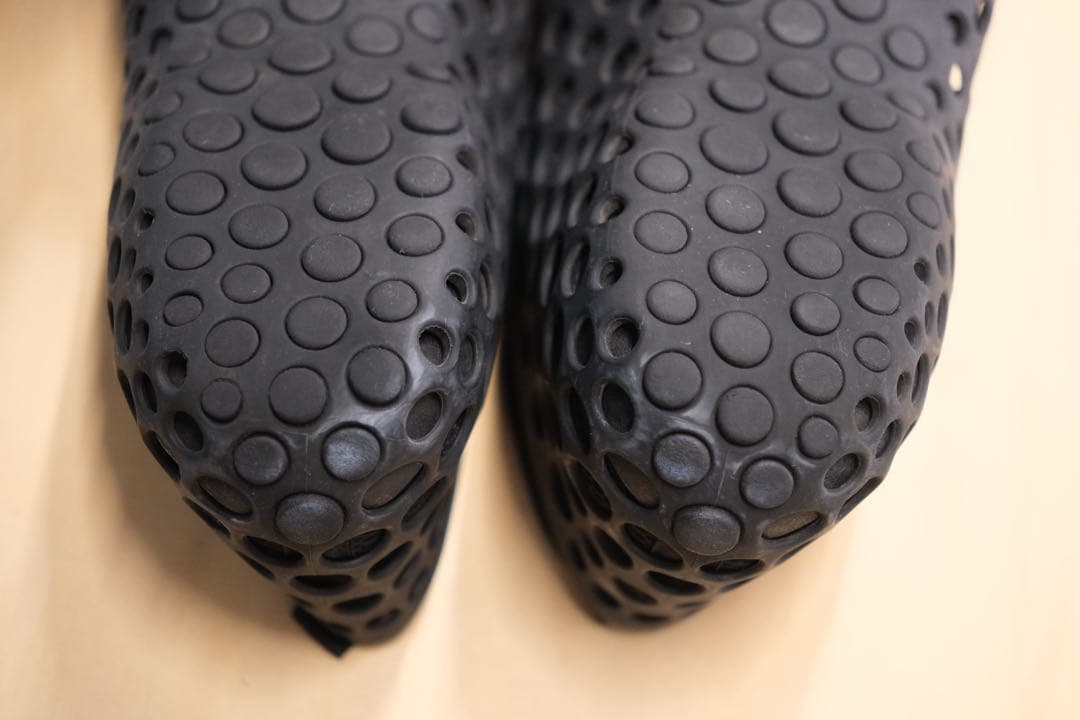 NIKE / ZVEZDOCHKA シュベドッカ / マーク・ニューソン