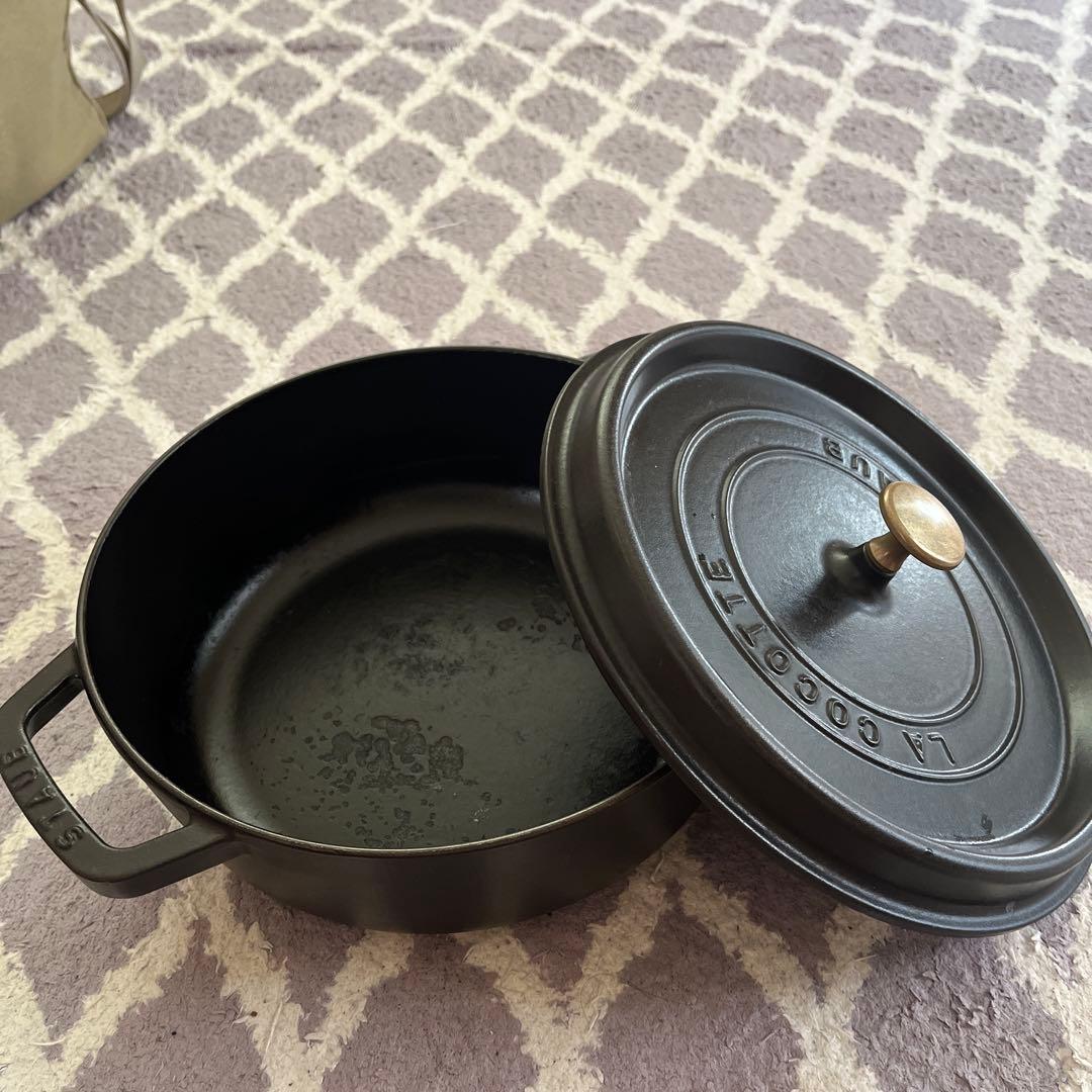 staub ストウブ　高級 鋳造鉄鍋