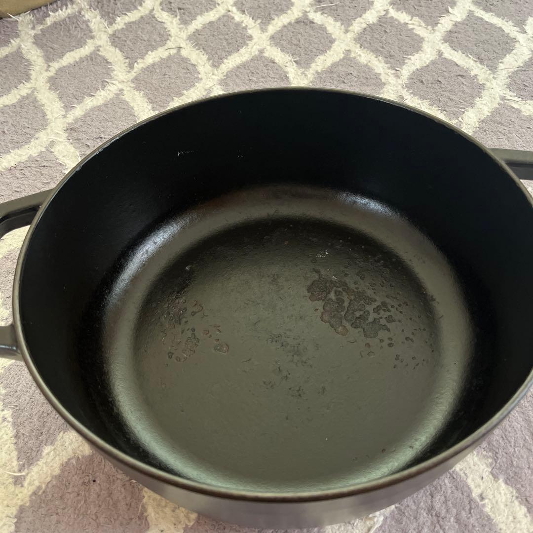 staub ストウブ　高級 鋳造鉄鍋