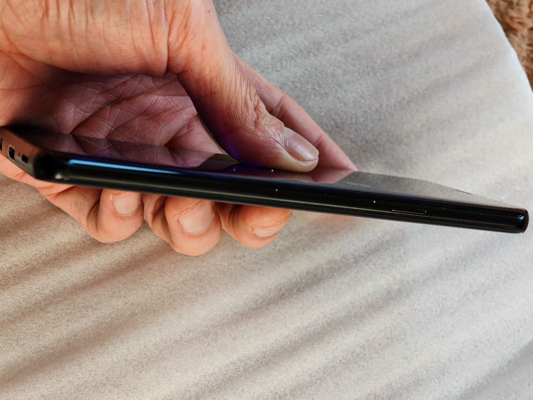 Samsung galaxy S9 plus 64gb simフリー