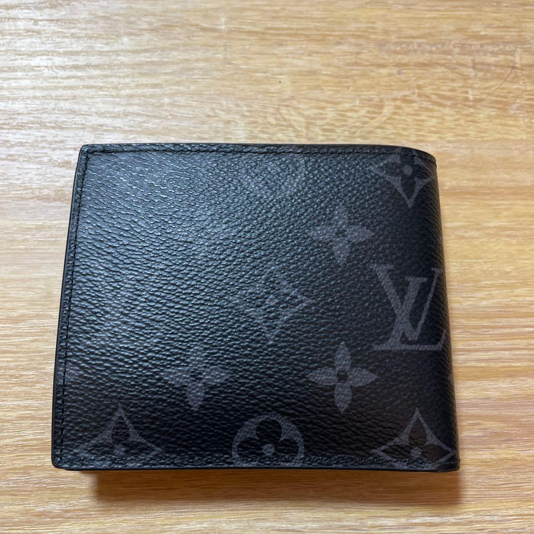 ルイヴィトン二つ折財布