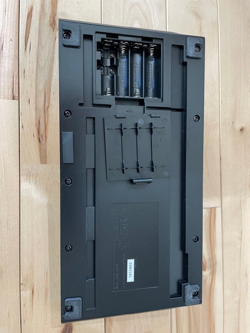 美品　限定カラー　BOSS GT-1 ホワイト　教則本付