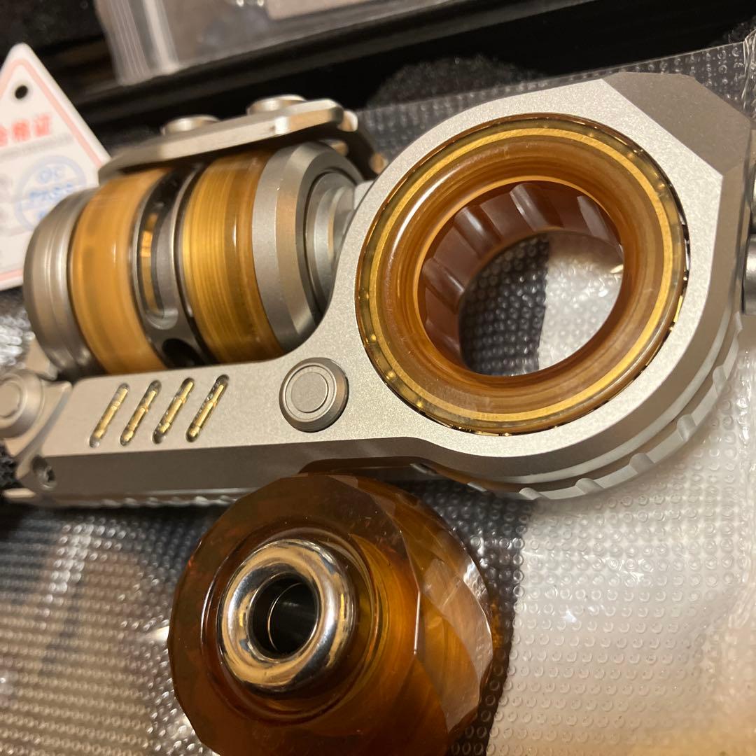 2*g様 震旦Sinianフィジェットトイ グレネード型EDCスライダーガン 音