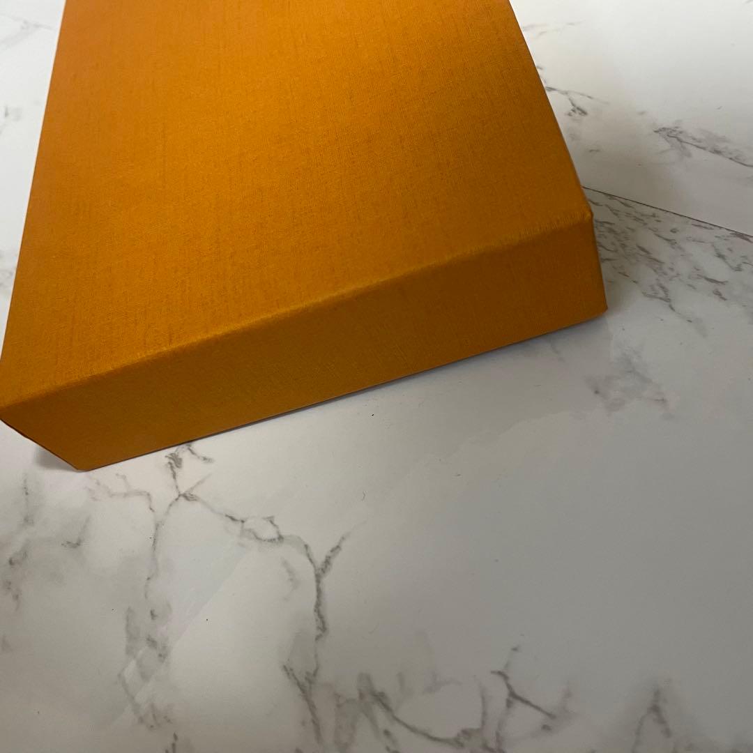 こうルイヴィトン ネクタイ ネイビー ロゴ総柄 光沢 箱付き プレゼント