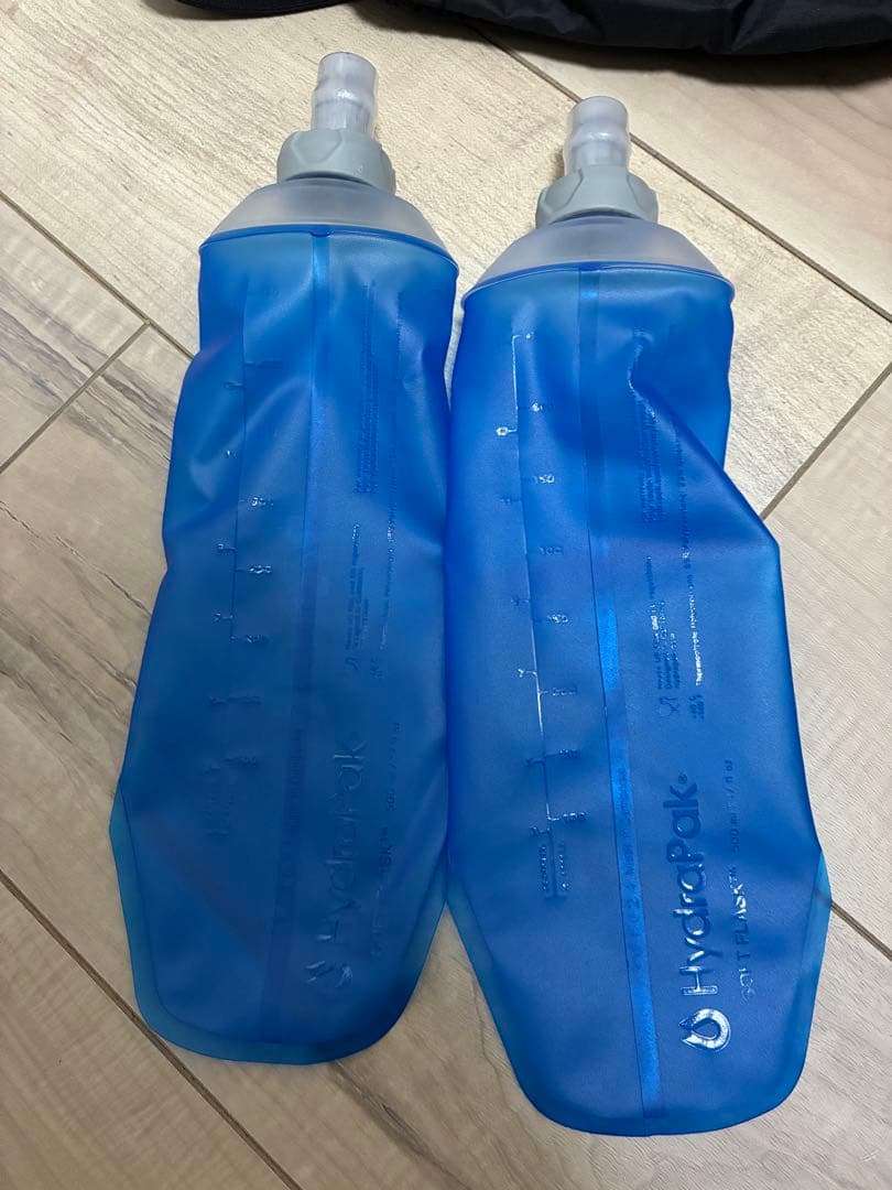 ACTIVE SKIN 8 ユニセックス ランニングベスト（フラスク付）Lサイズ