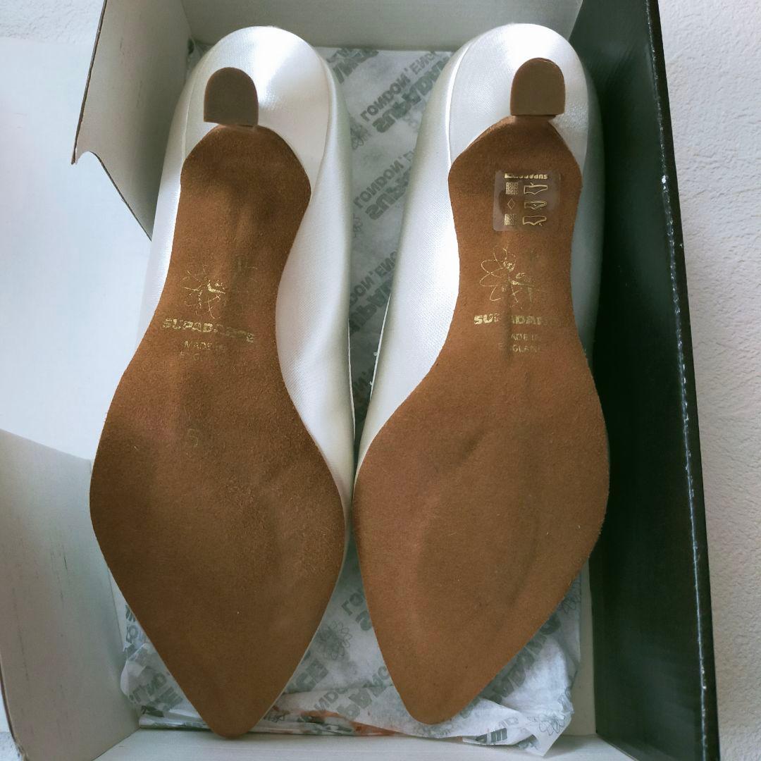 SUPADANCE ホワイトサテン　ヒール7cm　サイズ5（24.5cm)
