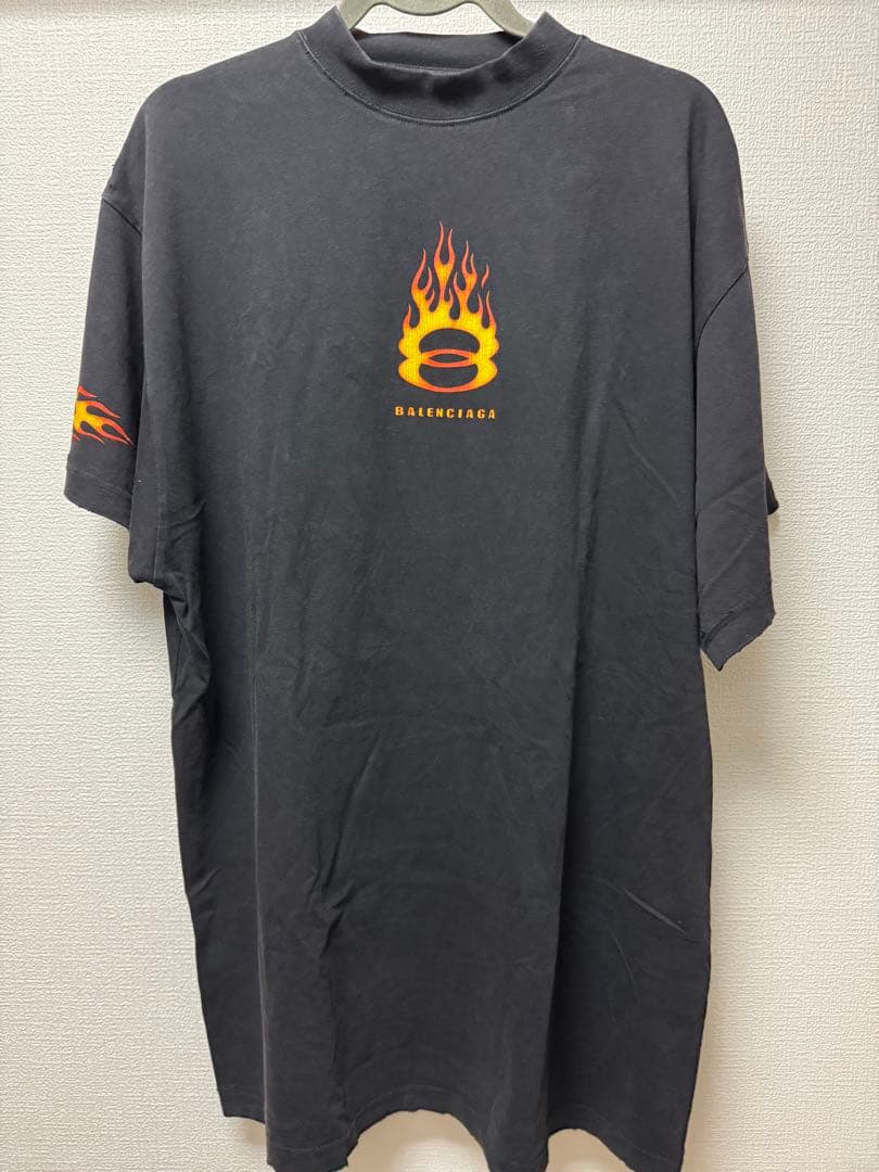 BALENCIAGA フレイムデザイン ダメージTシャツ