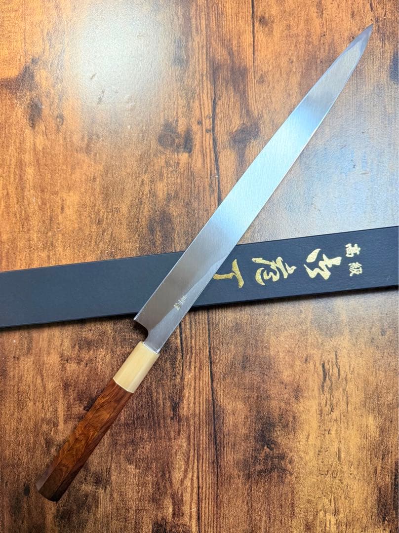 森本光一作　ふぐ引き　フグ引き　白一鋼 尺　紫檀白水牛八角柄