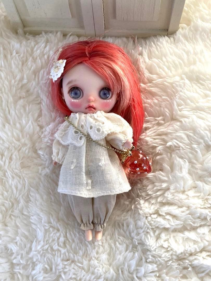 プチブライス アウトフィットNo.1 赤イチゴ