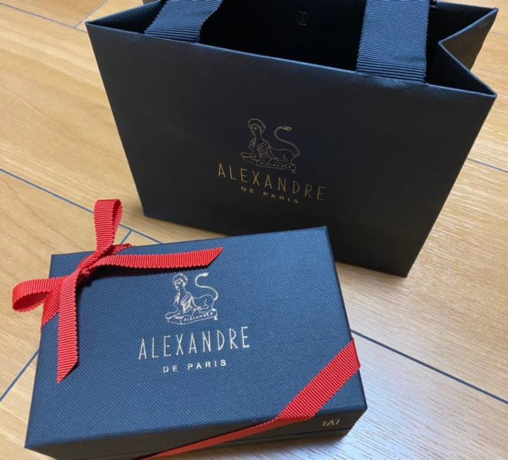 アレクサンドル ドゥ パリ (ALEXANDRE DE PARIS) バレッタ