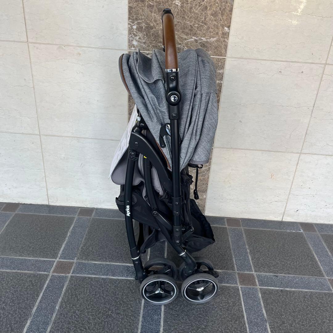 【美品】限定 アップリカ ラクーナビッテクッション ベビーカ2021年製