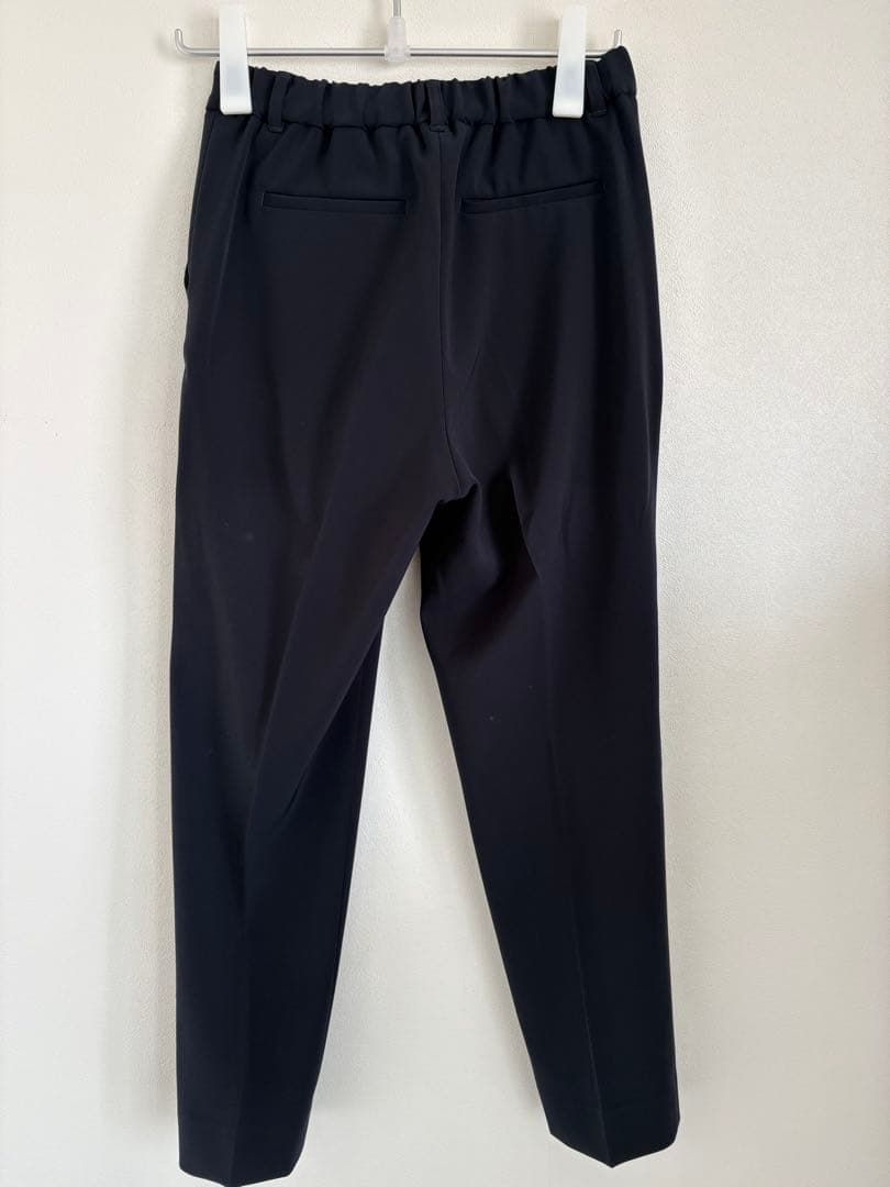 美品 INDIVI パンツスーツ 36 ネイビー ノーカラー