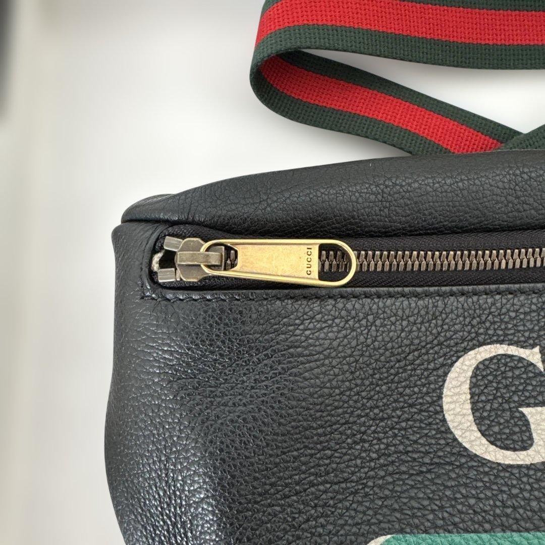 GUCCI レザー ボディバッグ ウェブライン
