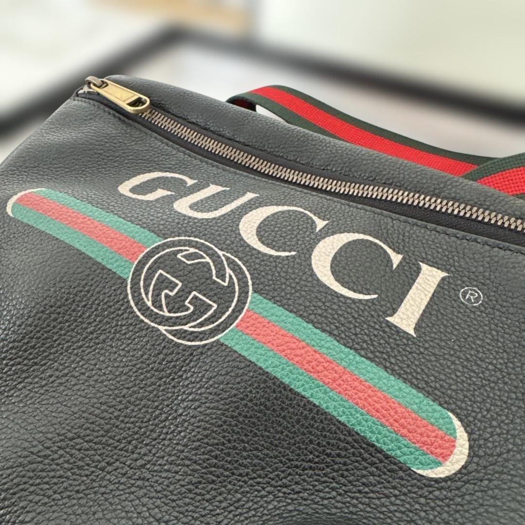 GUCCI レザー ボディバッグ ウェブライン