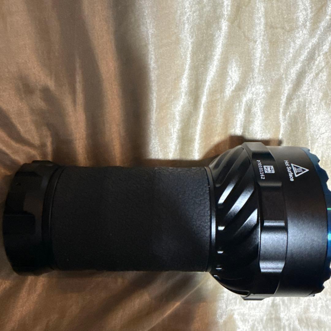 オーライト　Olight Marauder 2 懐中電灯 14,000ルーメン