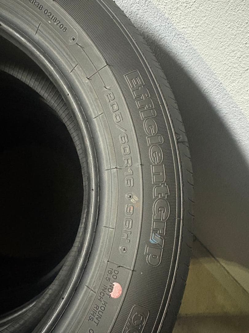 新車外し　ノーマルタイヤ　205/60r16