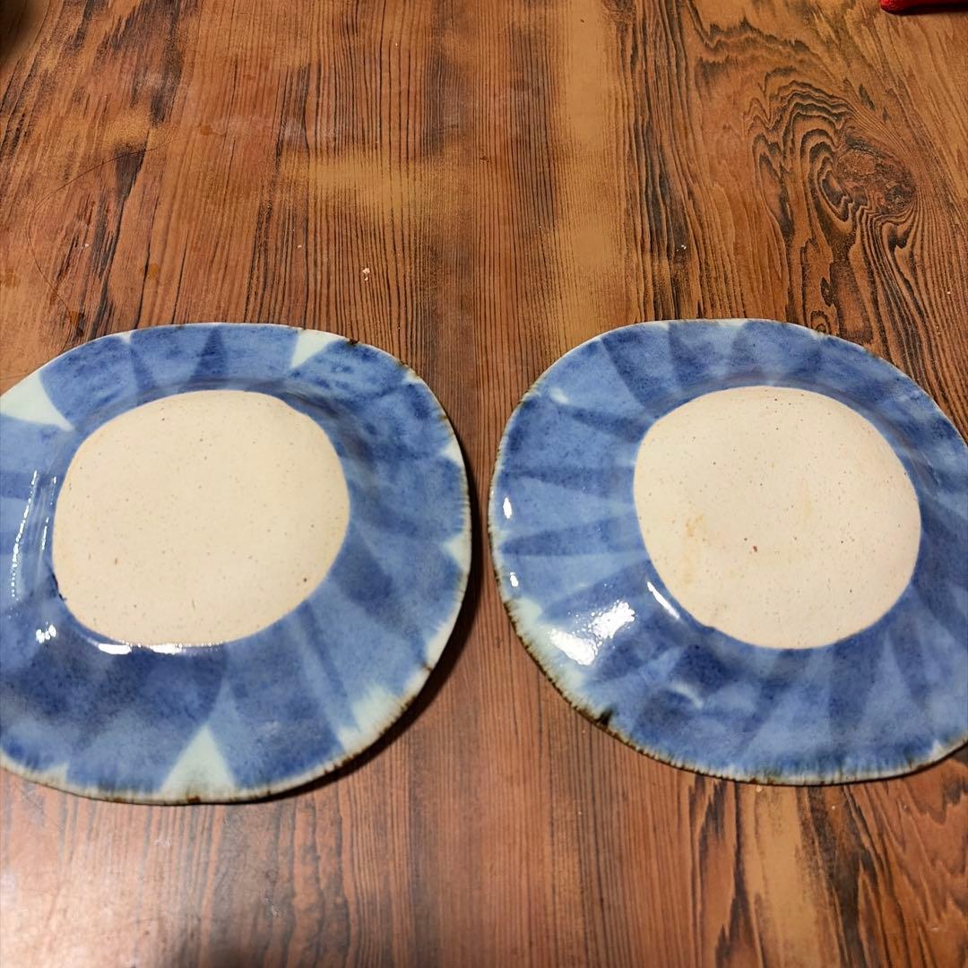 斉山窯青い花模様の陶器皿 2枚セット