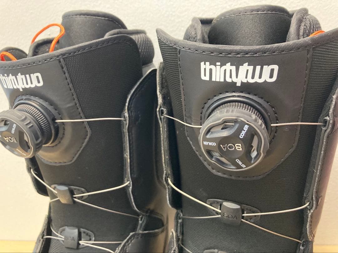 thirtytwoスノーボード ブーツ　26cm 定価30000円前後