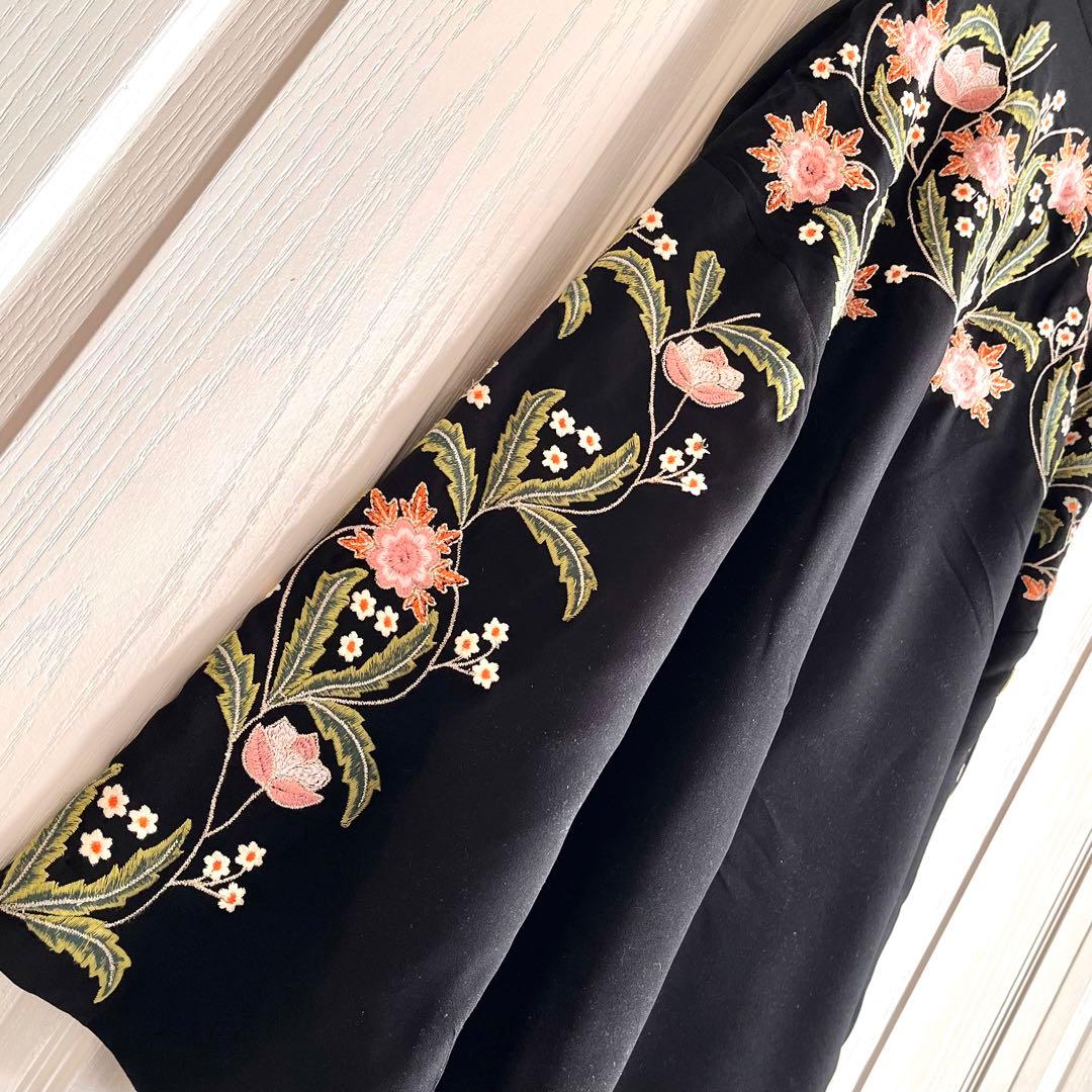 ★ゆったり★ ザラ　ZARAtrf ガウン ジャケット　刺繍　XL〜2XL相当