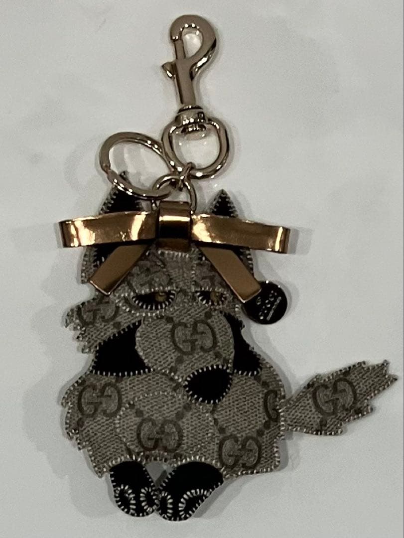 井上　新品♡GUCCI グッチョリ シェパード ガンナー 犬 キーホルダー