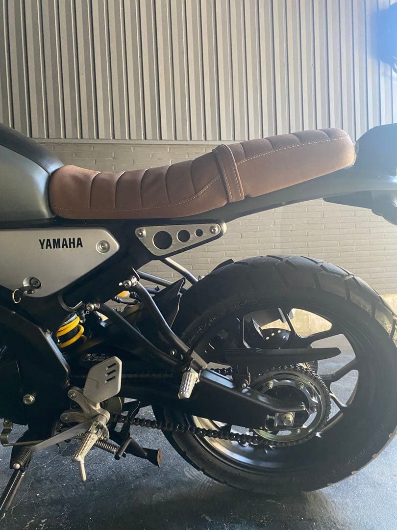 xsr155 純正シート（茶）アンコ抜き加工品