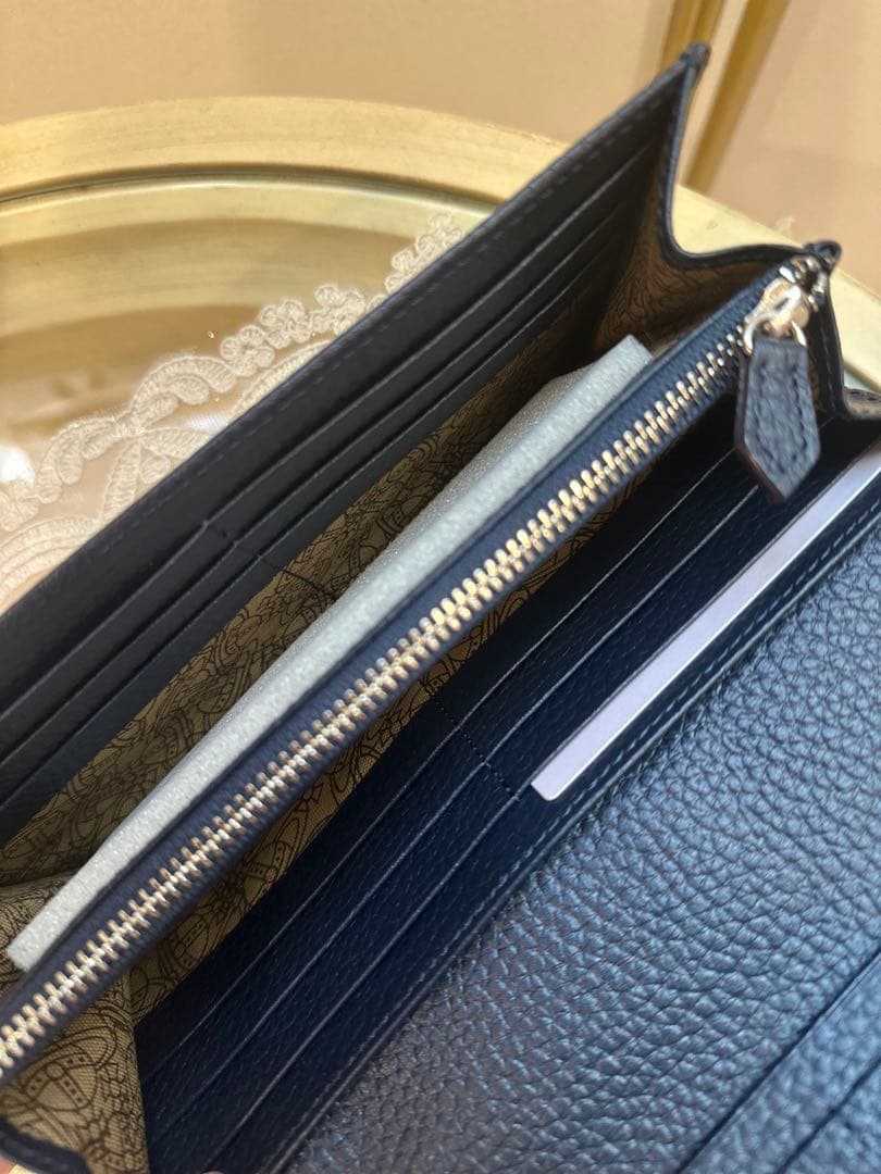 k*a様 【新品未使用】Vivienne Westwood ネイビー長財布 箱付