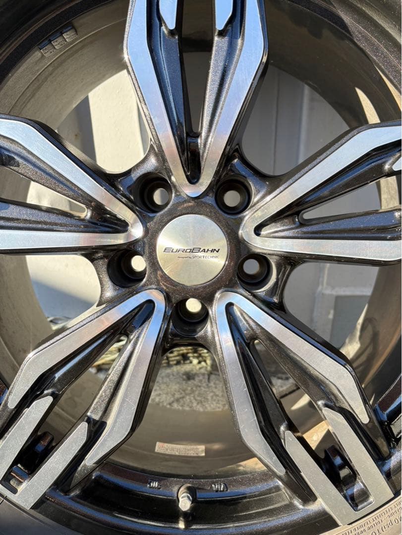 1/7値下げしました⭐️2024年購入　ハリアー　ホイル付き　225/55R19