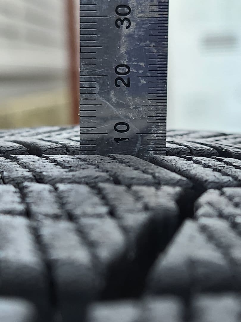 「まき」215/50R17 スタッドレスタイヤ ホイール付き