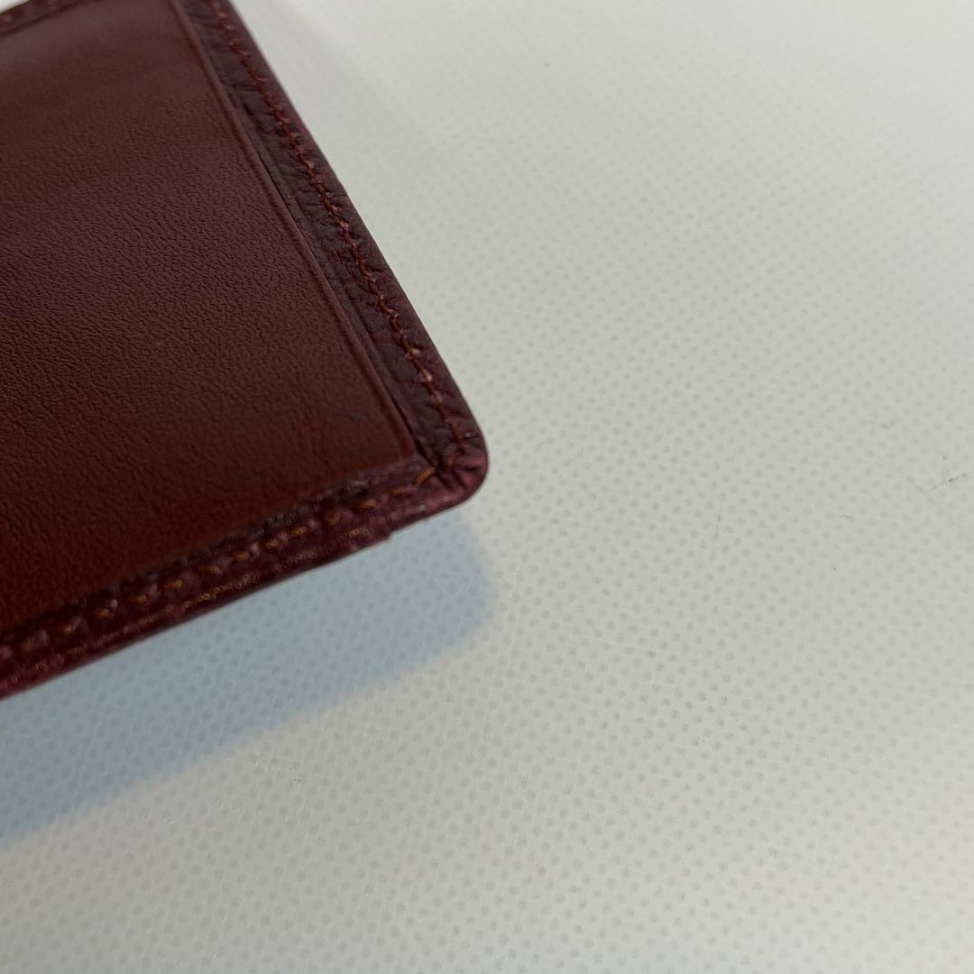 Cartier マネークリップ　二つ折り財布　小銭入れ付き　レザー　ボルドー
