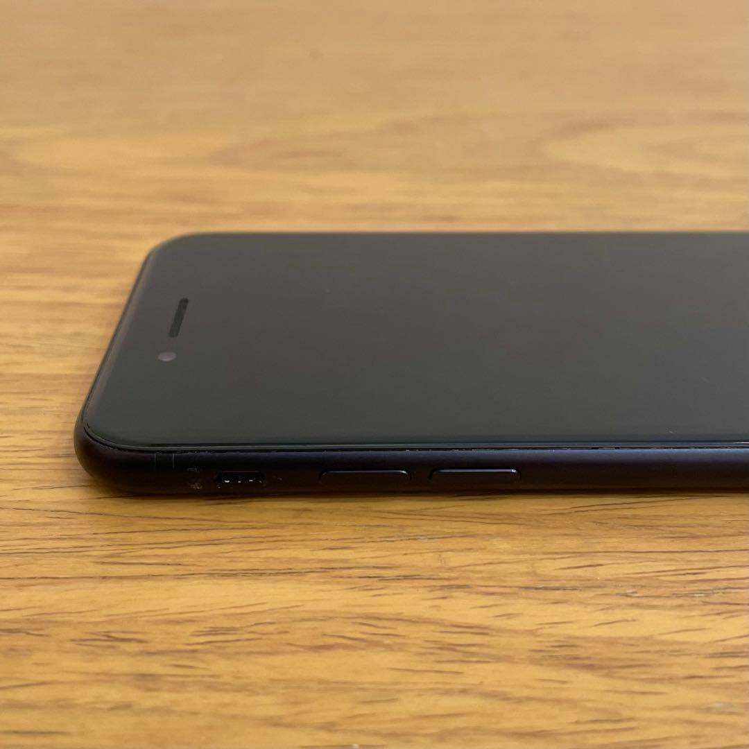 ◎ Apple iPhone SE 第二世代 MHGP3J/A 83％