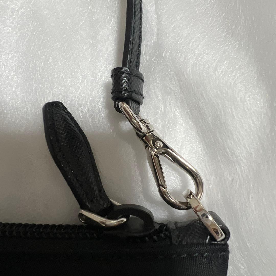 PRADAプラダ★ブラック ナイロンポーチ
