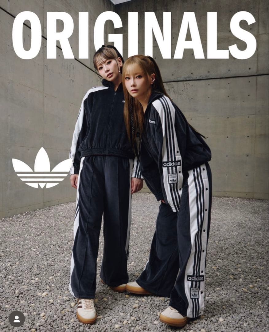 新品S⭐️当日adidas W ADIBREAK VELOUR TT 重盛さと美