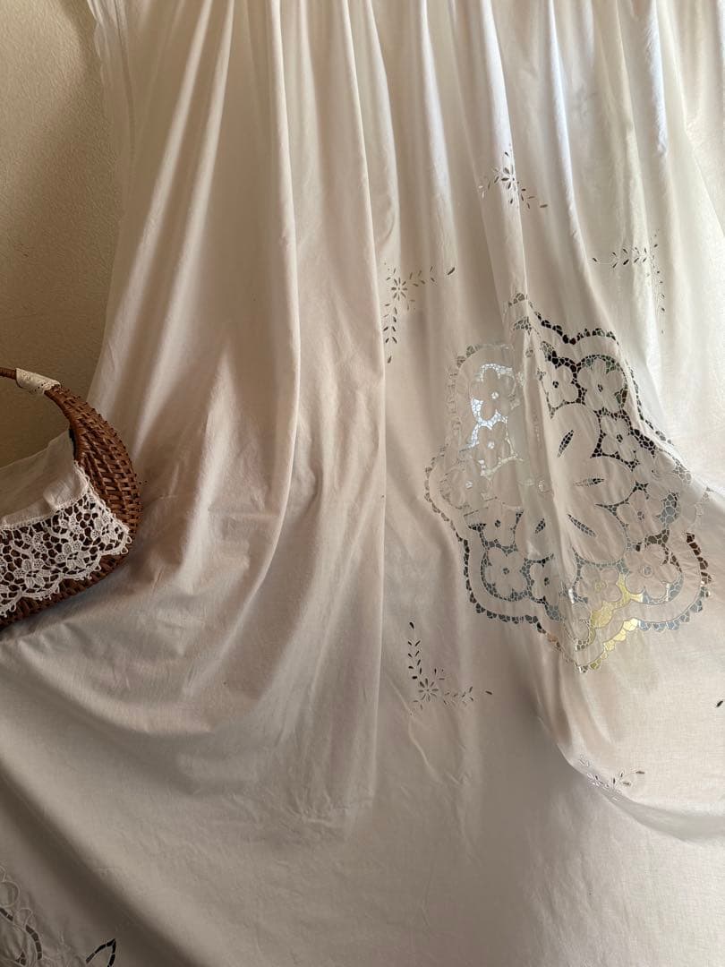 SALE❣️レア♡フランスアンティークஐ花刺繍のホワイトカーテンஐ⋆大判