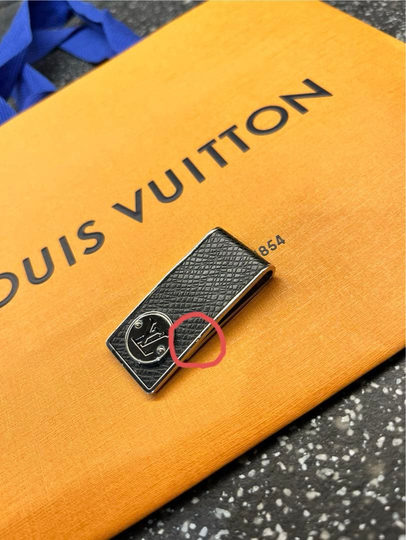 たかっぴー様Louis Vuitton マネークリップ