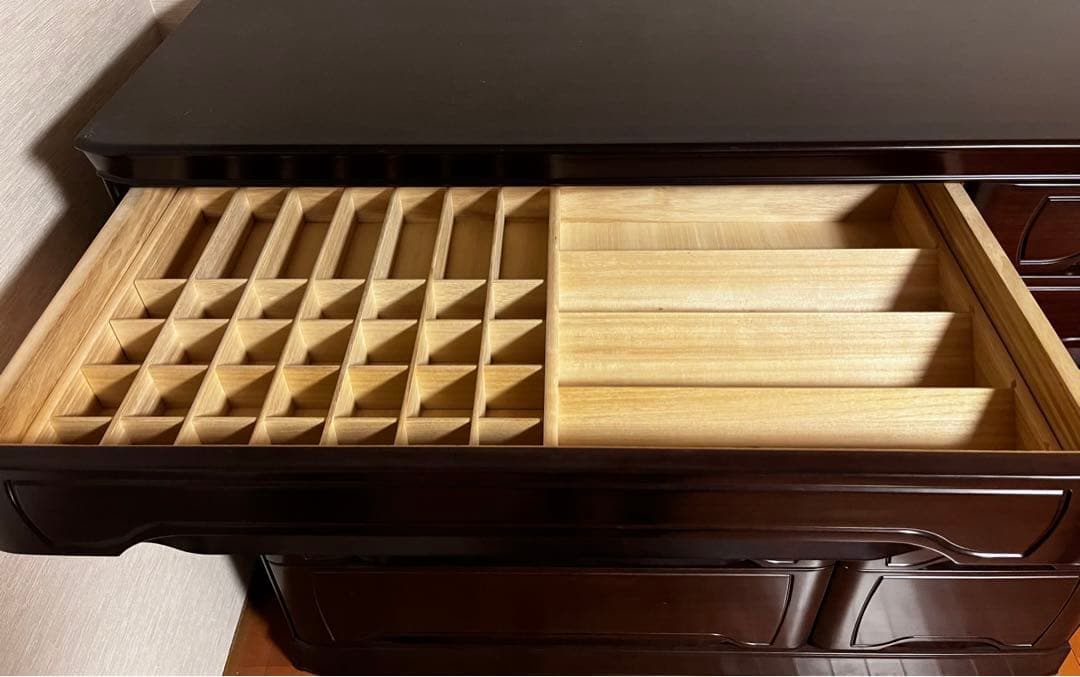 民藝家具　天然木　高級箪笥　タンス　幅160cm 花梨　宝飾品・和装小物入れ付